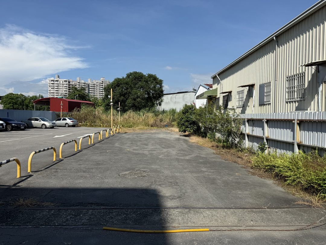南投市區 正十米路乙工建地 南投市南投段・家樂福商圈 照片2