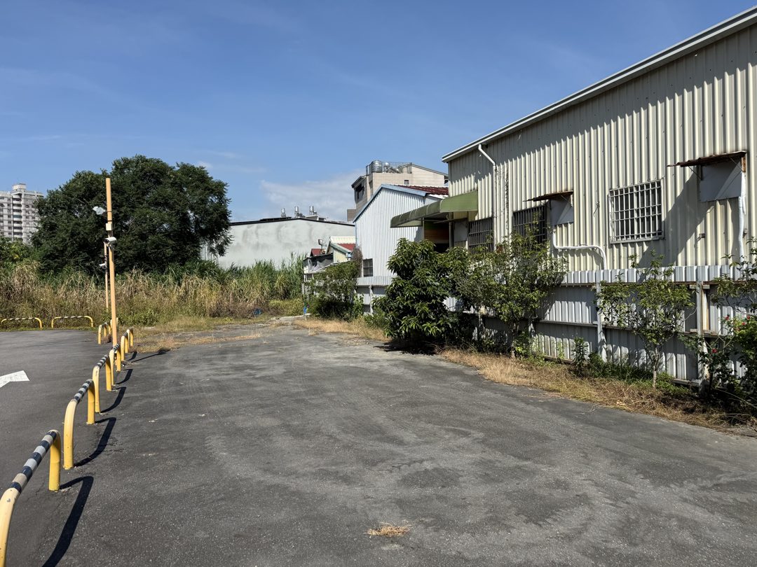 南投市區 正十米路乙工建地 南投市南投段・家樂福商圈 照片4