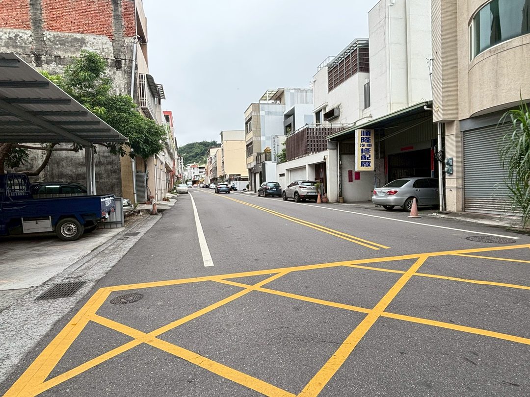 草屯親水公園旁 12米路透天店面 草屯富林路二段・親水公園旁 照片1