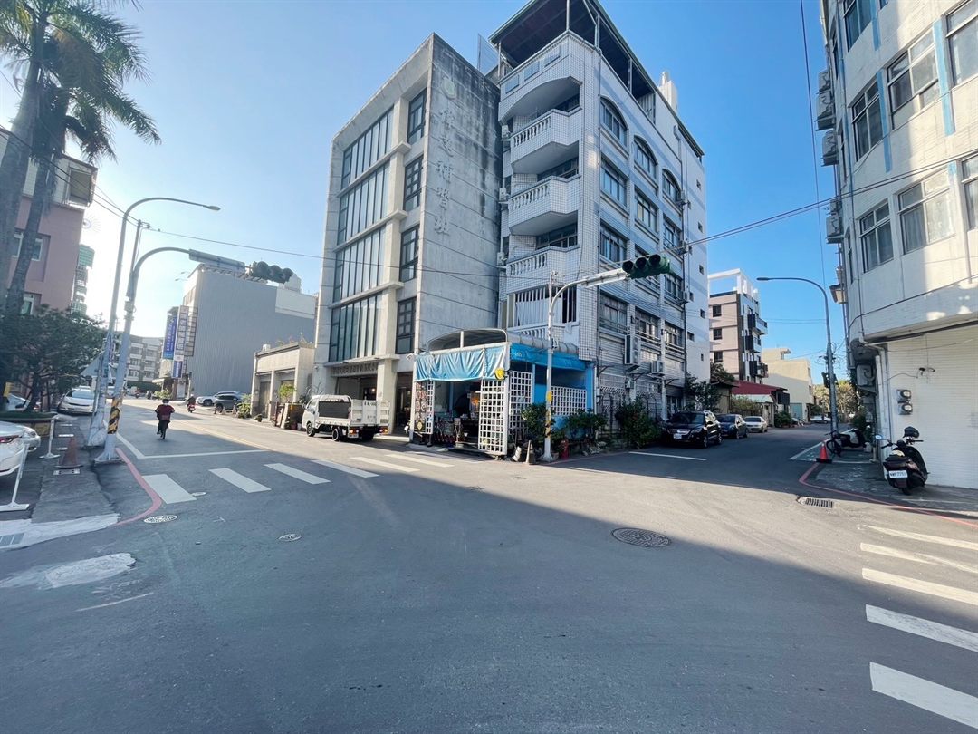 南投市公所旁 大同盛世全新精品二房 南投市大同街・南投市公所旁 照片24