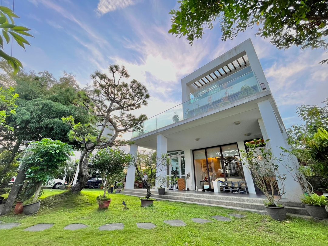 草屯南開學區 景觀獨棟美式莊園 草屯玉屏路・近市區 照片1