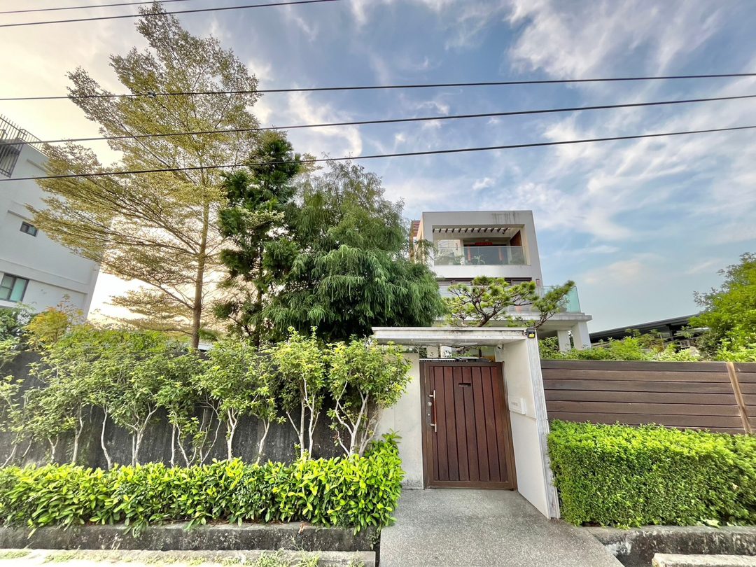 草屯南開學區 景觀獨棟美式莊園 草屯玉屏路・近市區 照片2