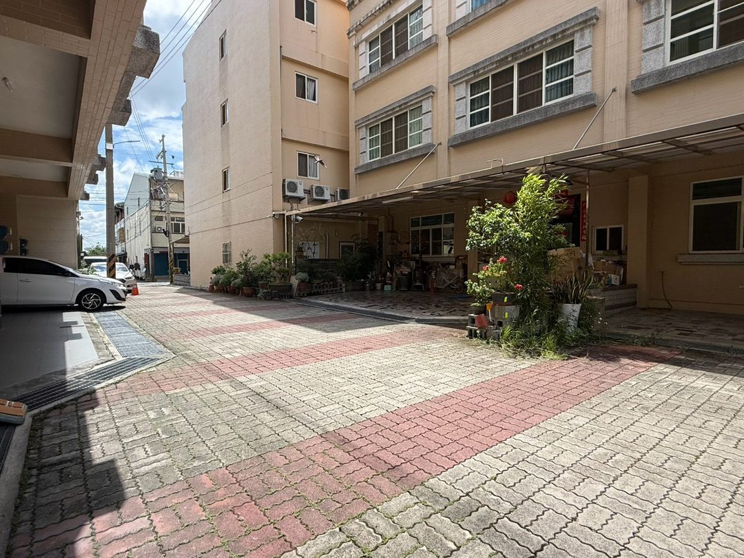 東草屯交流道旁 書香學舍大地坪別墅 草屯玉屏路・土城國小旁 照片15
