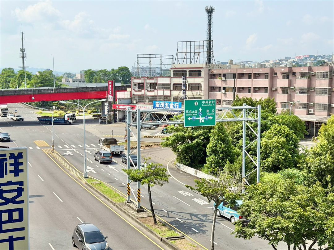 草屯碧興路 28米大路邊間店住 草屯碧興路一段 照片2