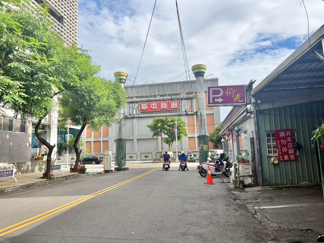 草屯蛋黃區 雙透天合併68坪大空間角間 草屯育英街・炎峰國小、草屯國中學區 照片17
