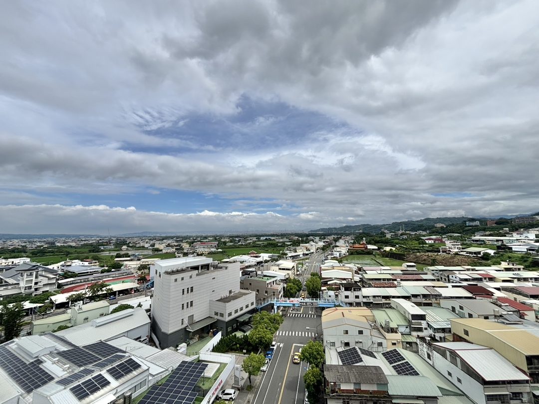 草屯中正路 寶島時代村旁高樓層低總價三房 草屯鎮中正路・寶島時代村旁 照片18